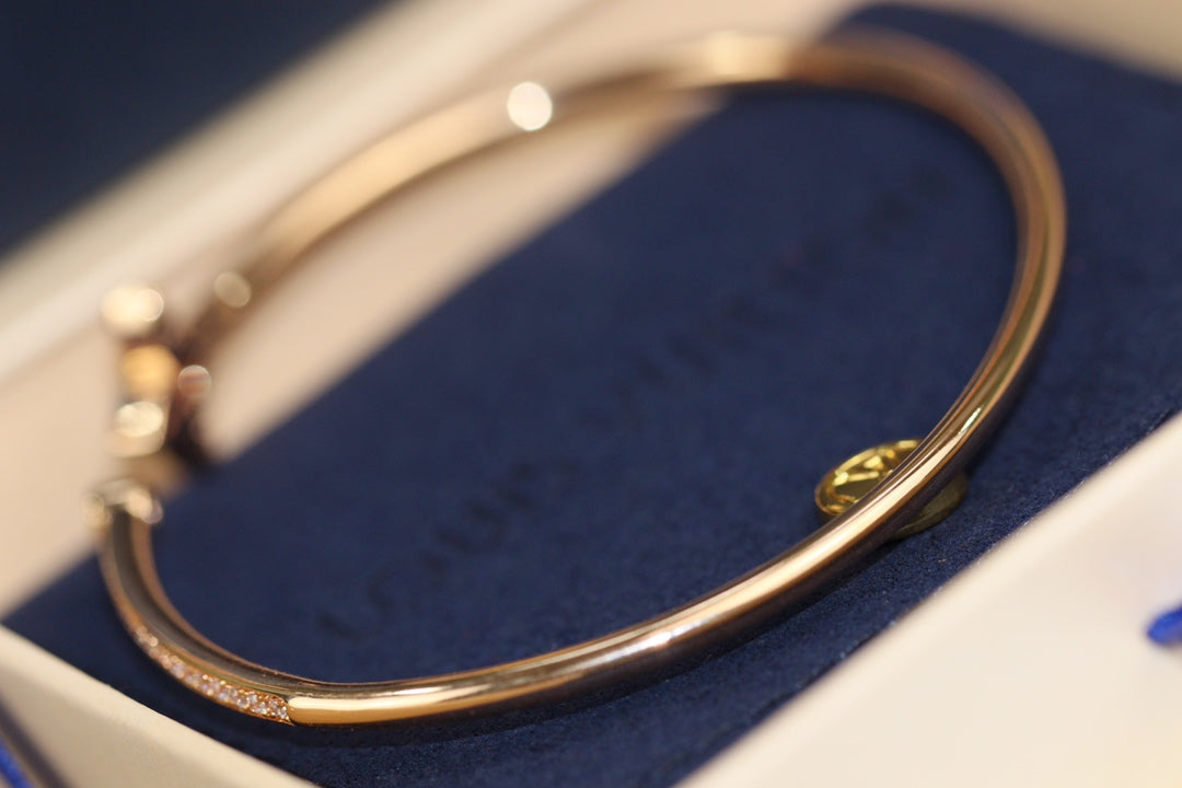 ˇGilded EraˇIDYLLE PINK GOLD OPEN BRACELET DIAMOND PAVED
