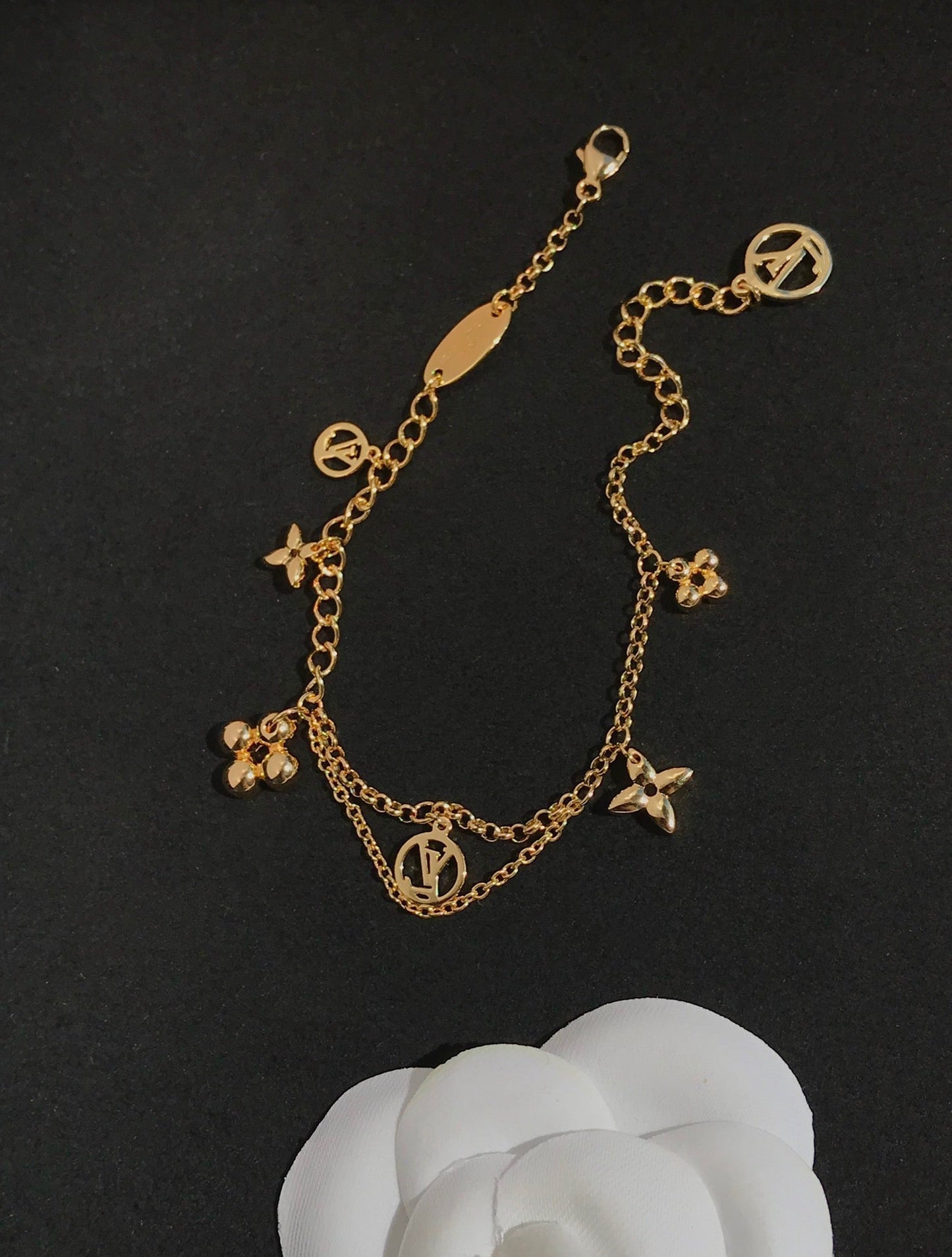 ˇGilded EraˇBLOOMING PINK GOLD MOP BRACELET