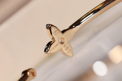 ˇGilded EraˇIDYLLE GOLD OPEN BRACELET DIAMOND PAVED