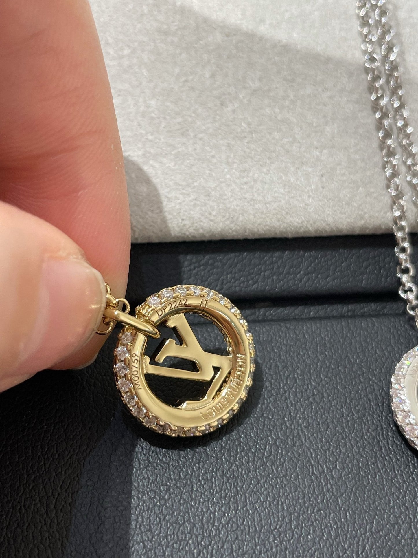 ˇGilded EraˇBY NIGHT DIAMOND PAVED NECKLACE