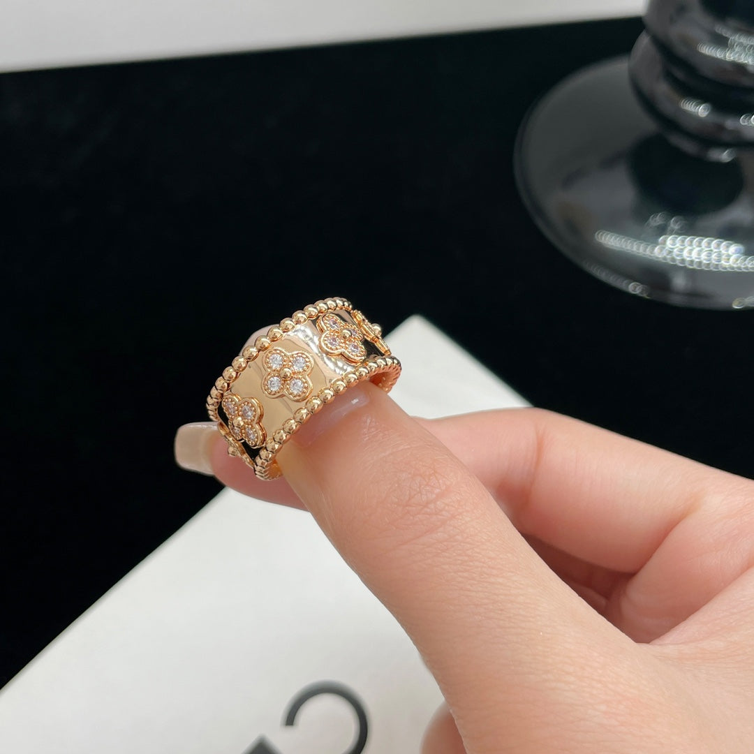 ˇGilded EraˇPERLEE DIAMOND LARGE RING