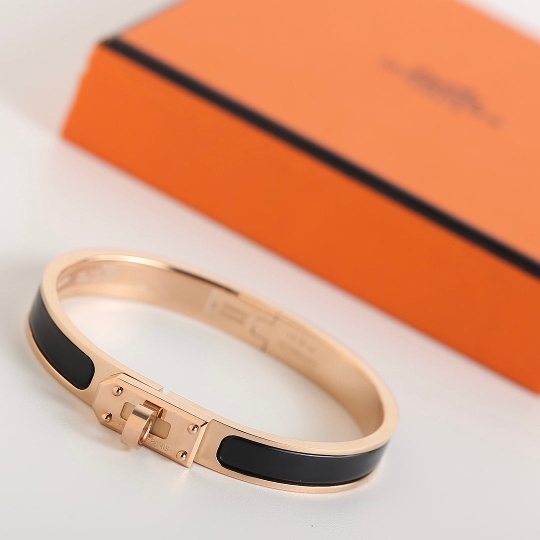 ˇGilded EraˇHM KELLY BLACK BRACELET