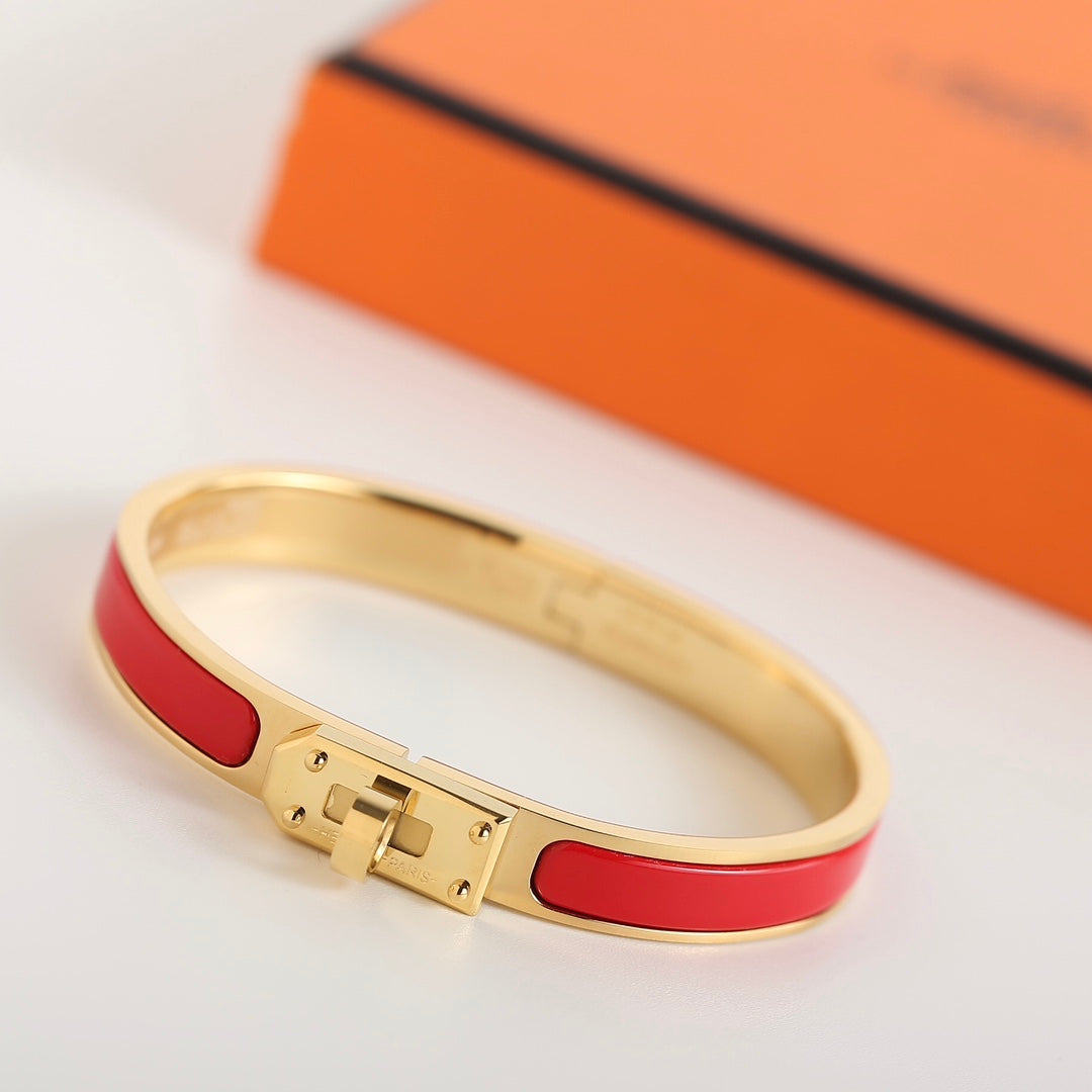 ˇGilded EraˇHM KELLY RED BRACELET