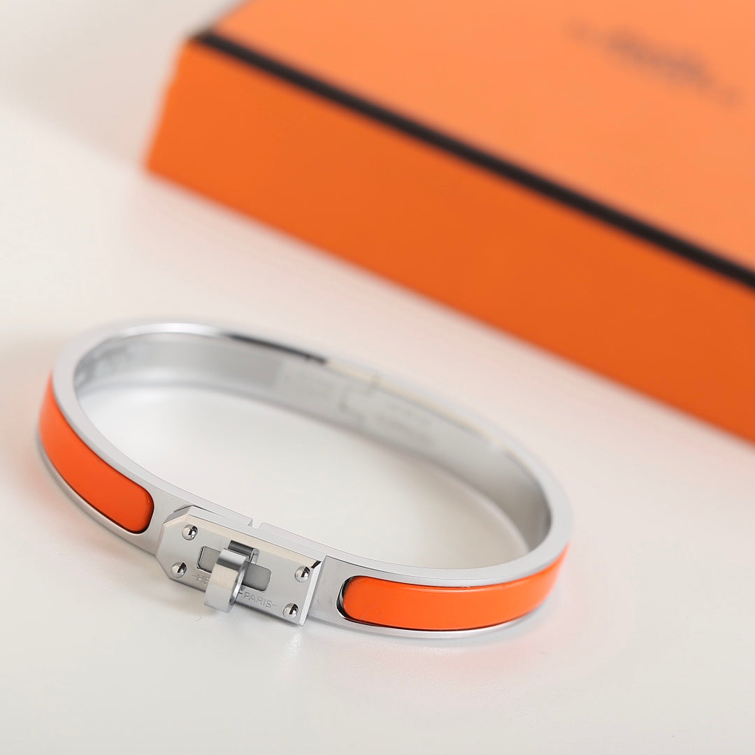 ˇGilded EraˇHM KELLY ORANGE BRACELET
