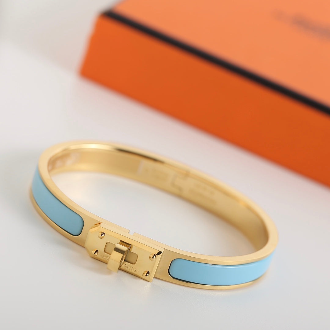 ˇGilded EraˇHM KELLY CLOUD BLUE BRACELET