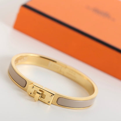 ˇGilded EraˇHM KELLY GREY BRACELET