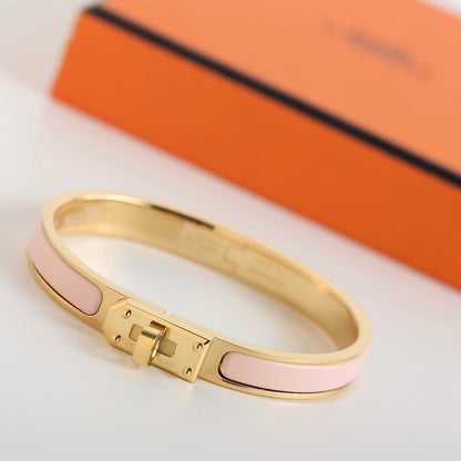 ˇGilded EraˇHM KELLY LIGHT PINK BRACELET
