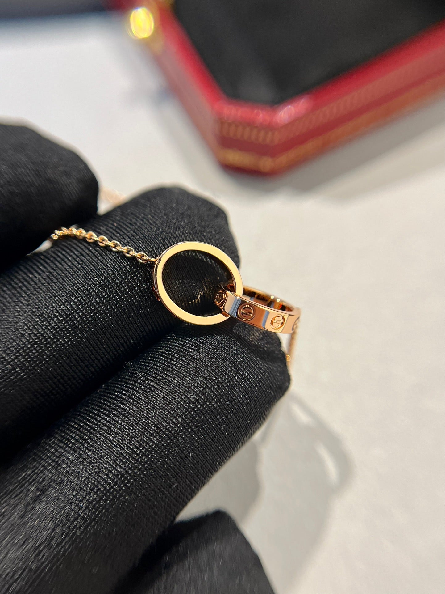 ˇGilded EraˇLOVE NECKLACE DOUBLE RING PINK GOLD