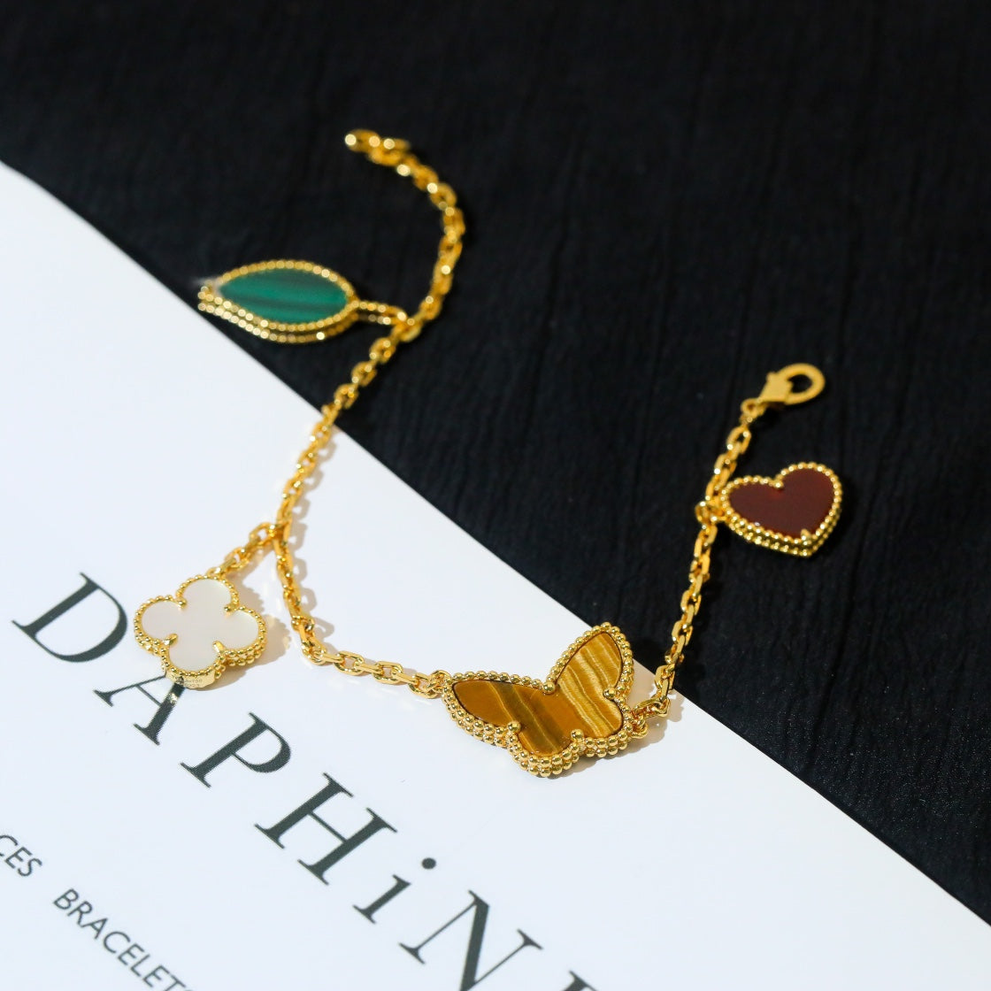 ˇGilded EraˇLUCKY SPRING 5 MOTIF GOLD BRACELET