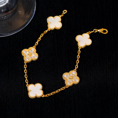 ˇGilded EraˇCLOVER BRACELET 5 MOTIF WHITE MOP DIAMOND