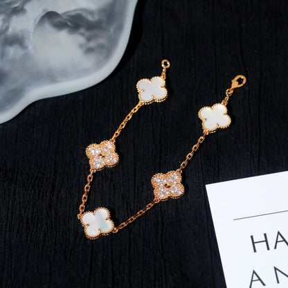 ˇGilded EraˇCLOVER BRACELET 5 MOTIF WHITE MOP DIAMOND