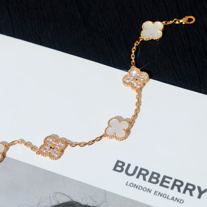 ˇGilded EraˇCLOVER BRACELET 5 MOTIF WHITE MOP DIAMOND