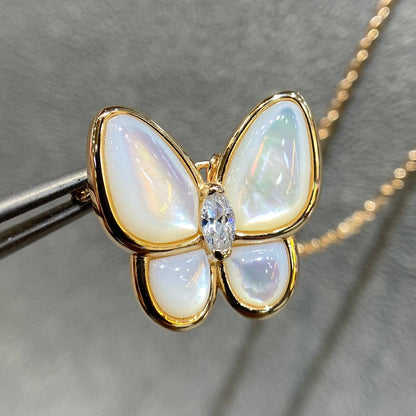 ˇGilded EraˇBUTTERFLY MOP DIAMOND NECKLACE