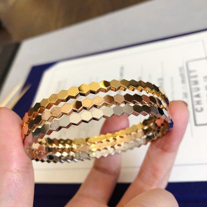ˇGilded EraˇBEE LOVE BRACELET