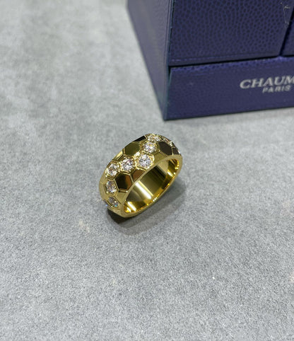 ˇGilded EraˇBEE LOVE DIAMOND LARGE RING