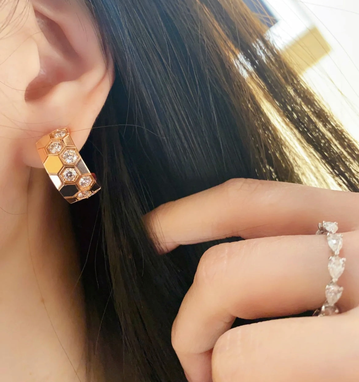ˇGilded EraˇBEE LOVE DIAMOND HOOP EARRINGS