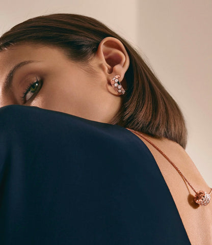 ˇGilded EraˇBEE LOVE DIAMOND HOOP EARRINGS