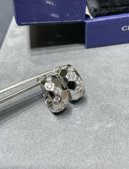 ˇGilded EraˇBEE LOVE DIAMOND HOOP EARRINGS