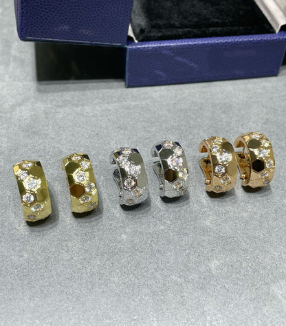 ˇGilded EraˇBEE LOVE DIAMOND HOOP EARRINGS