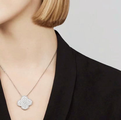 ˇGilded EraˇCLOVER 25MM LARGE PENDANT DIAMOND PAVED SILVER NECKLACE