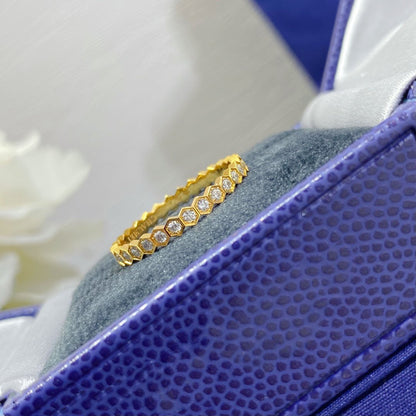 ˇGilded EraˇBEE LOVE DIAMOND PAVED SMALL RING
