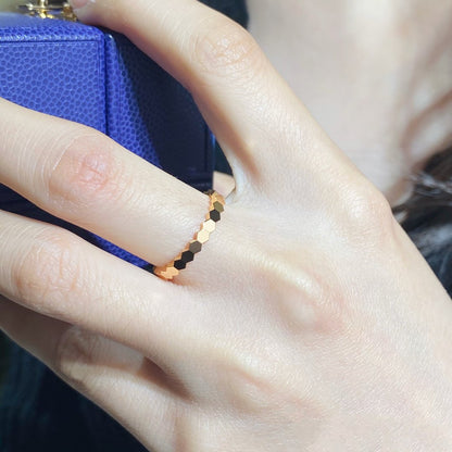 ˇGilded EraˇBEE LOVE SMALL RING
