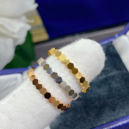 ˇGilded EraˇBEE LOVE SMALL RING