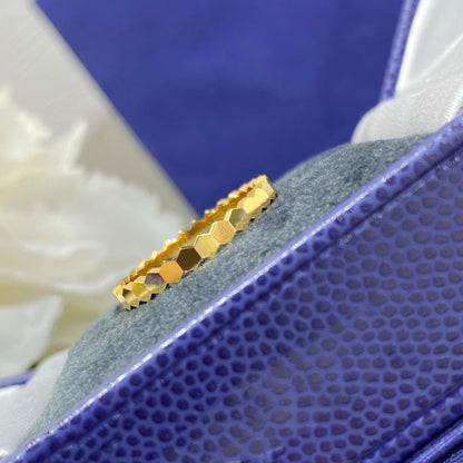 ˇGilded EraˇBEE LOVE SMALL RING