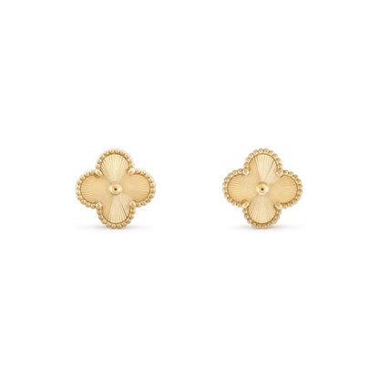 ˇGilded EraˇCLOVER MINI 9.5MM LASER EARRINGS