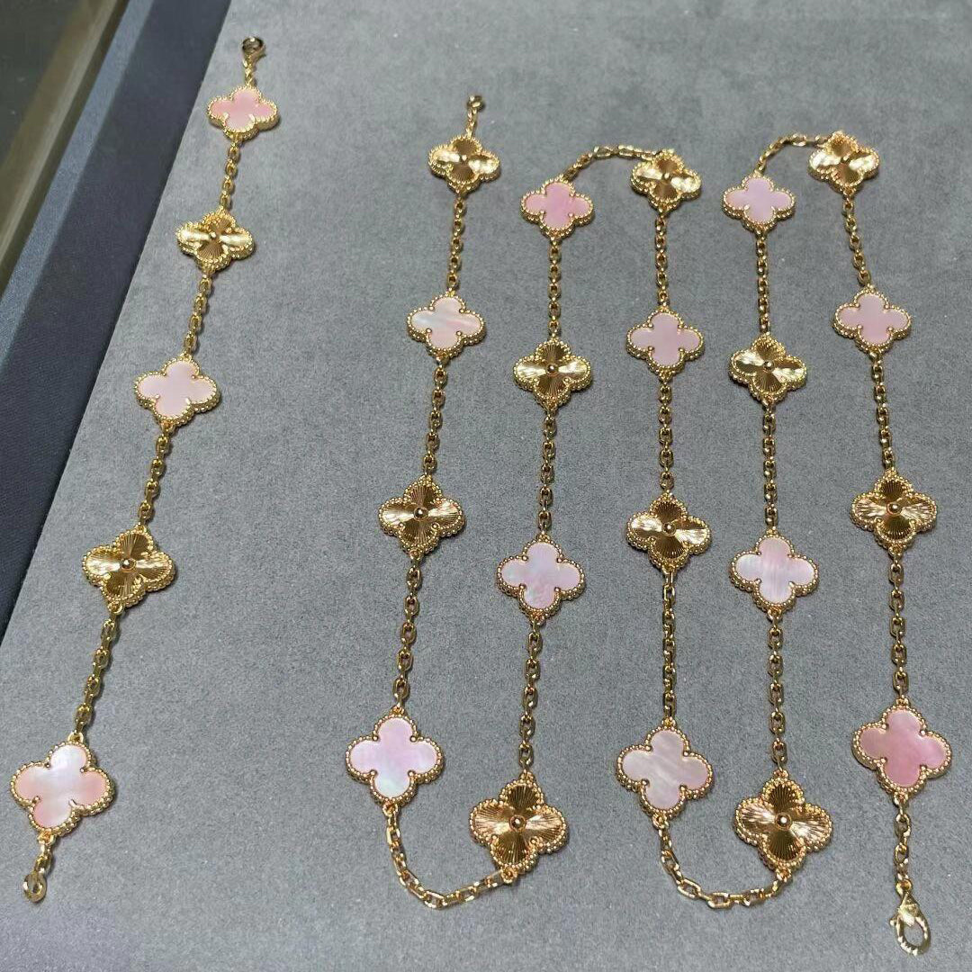 ˇGilded EraˇCLOVER 20 MOTIFS LASER PINK MOP NECKLACE