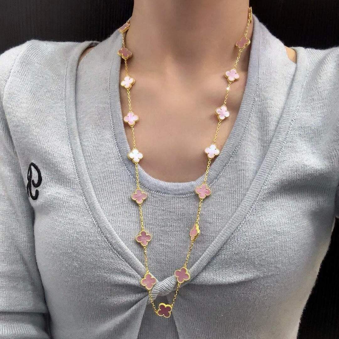 ˇGilded EraˇCLOVER 20 MOTIFS PINK MOP NECKLACE