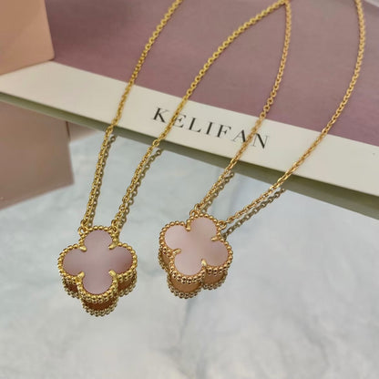 ˇGilded EraˇCLOVER 15MM PINK MOTHER-OF-PEARL SINGLE FLOWER NECKLACE