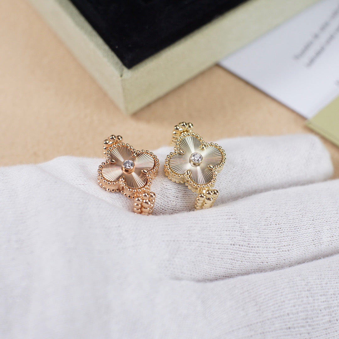 ˇGilded EraˇCLOVER RIVERSIBLE ROSE GOLD RING