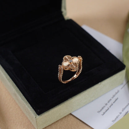 ˇGilded EraˇCLOVER RIVERSIBLE ROSE GOLD RING