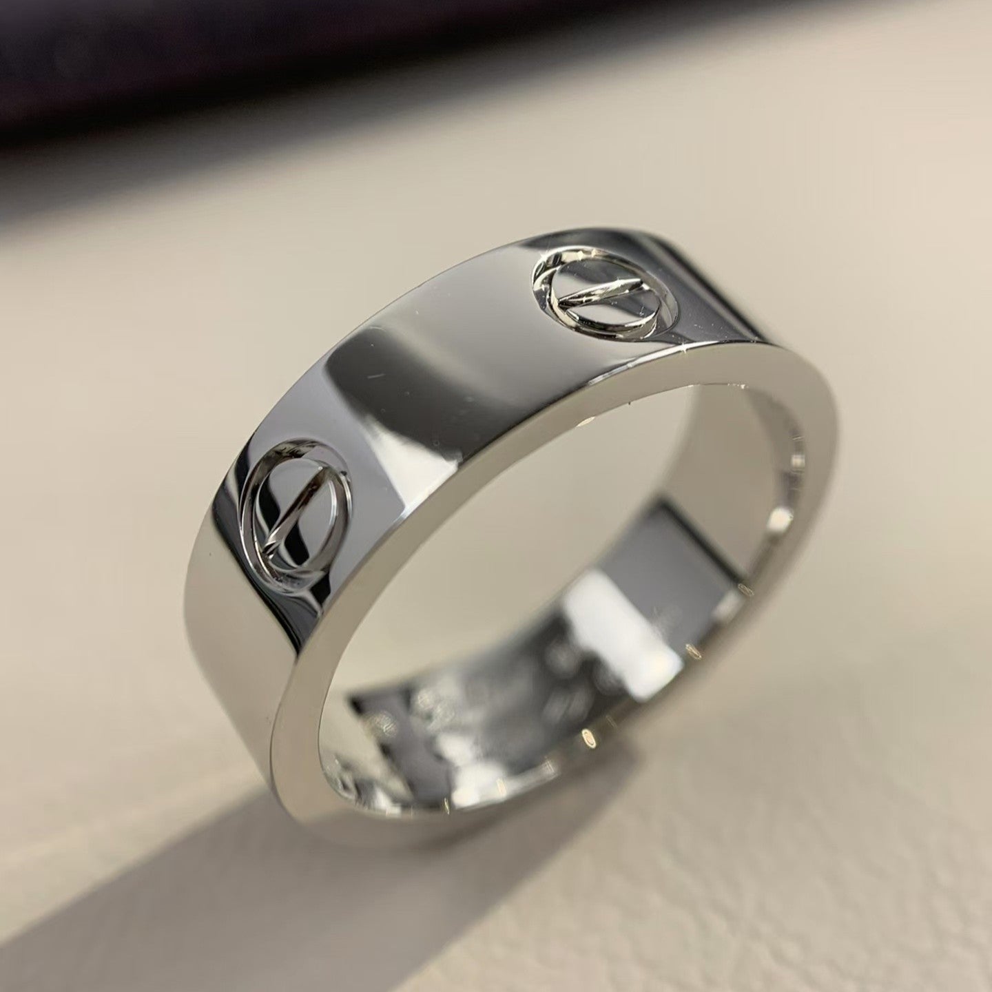 ˇGilded EraˇLOVE RING 5.5MM NO DIAMOND