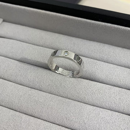 ˇGilded EraˇLOVE RING 4MM 1 DIAMOND SILVER