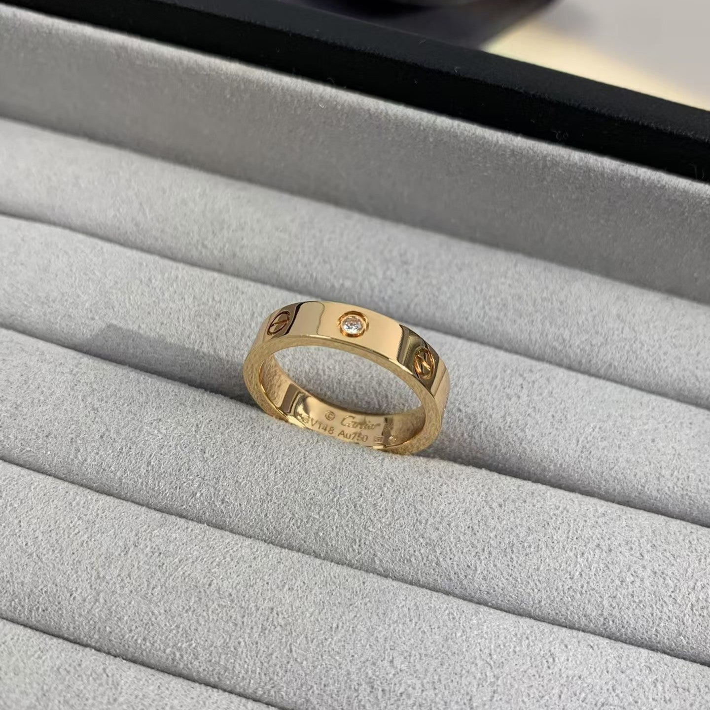 ˇGilded EraˇLOVE RING 4MM 1 DIAMOND PINK GOLD