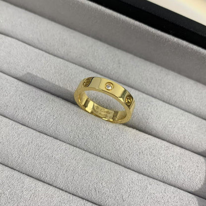 ˇGilded EraˇLOVE RING 4MM 1 DIAMOND GOLD