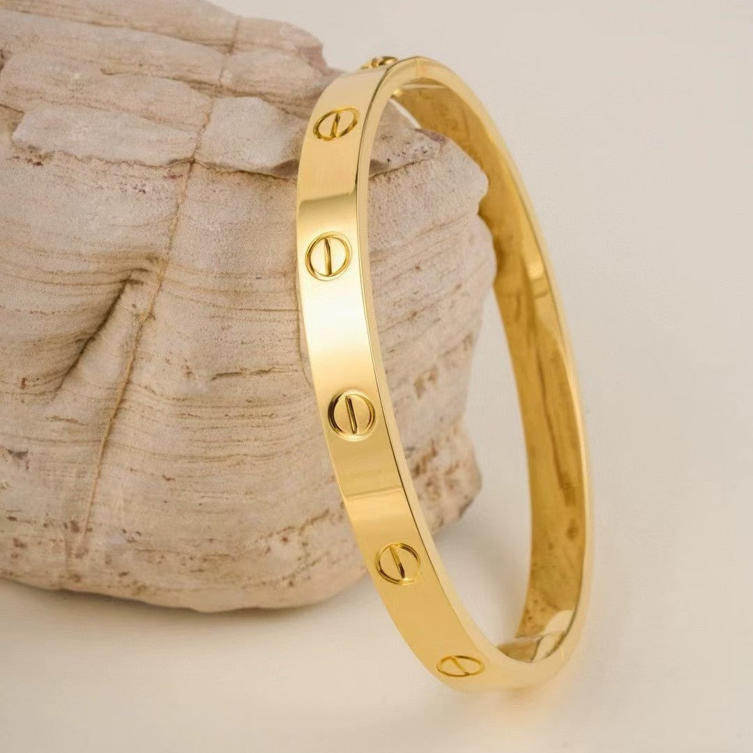 ˇGilded EraˇLOVE BRACELET 6.1MM(2025)