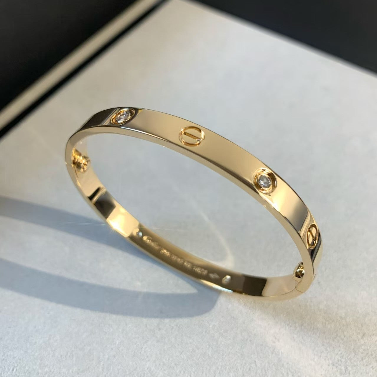 ˇGilded EraˇLOVE BRACELET 6.1MM 4 DIAMONDS