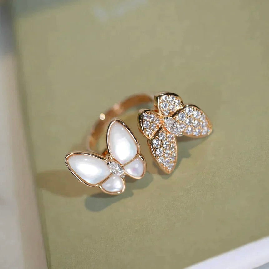 ˇGilded EraˇTWIN BUTTERFLY DIAMOND MOP RING