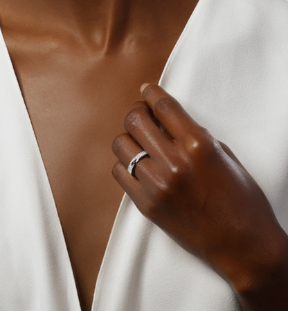 ˇGilded EraˇALLIANCE LIENS VIDENCE PAVED DIAMOND 4MM RING