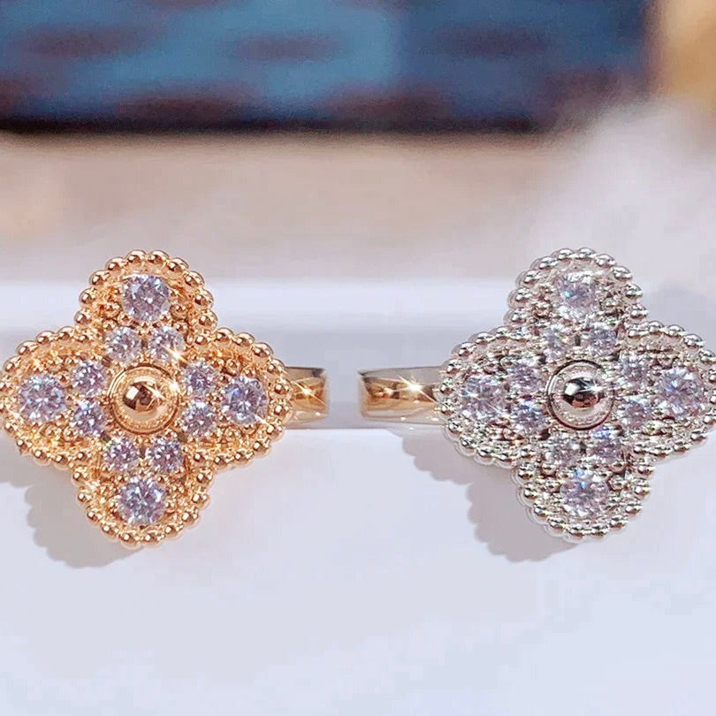 ˇGilded EraˇCLOVER DIAMOND RING