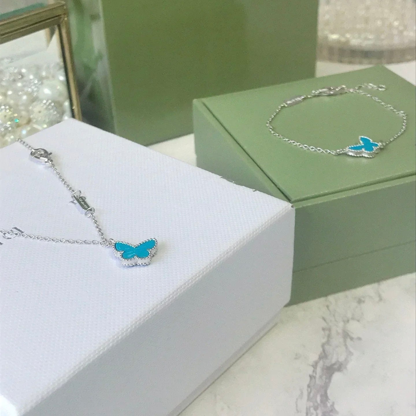 ˇGilded EraˇBUTTERFLY TURQUOISE BUTTERFLY BRACELET SILVER