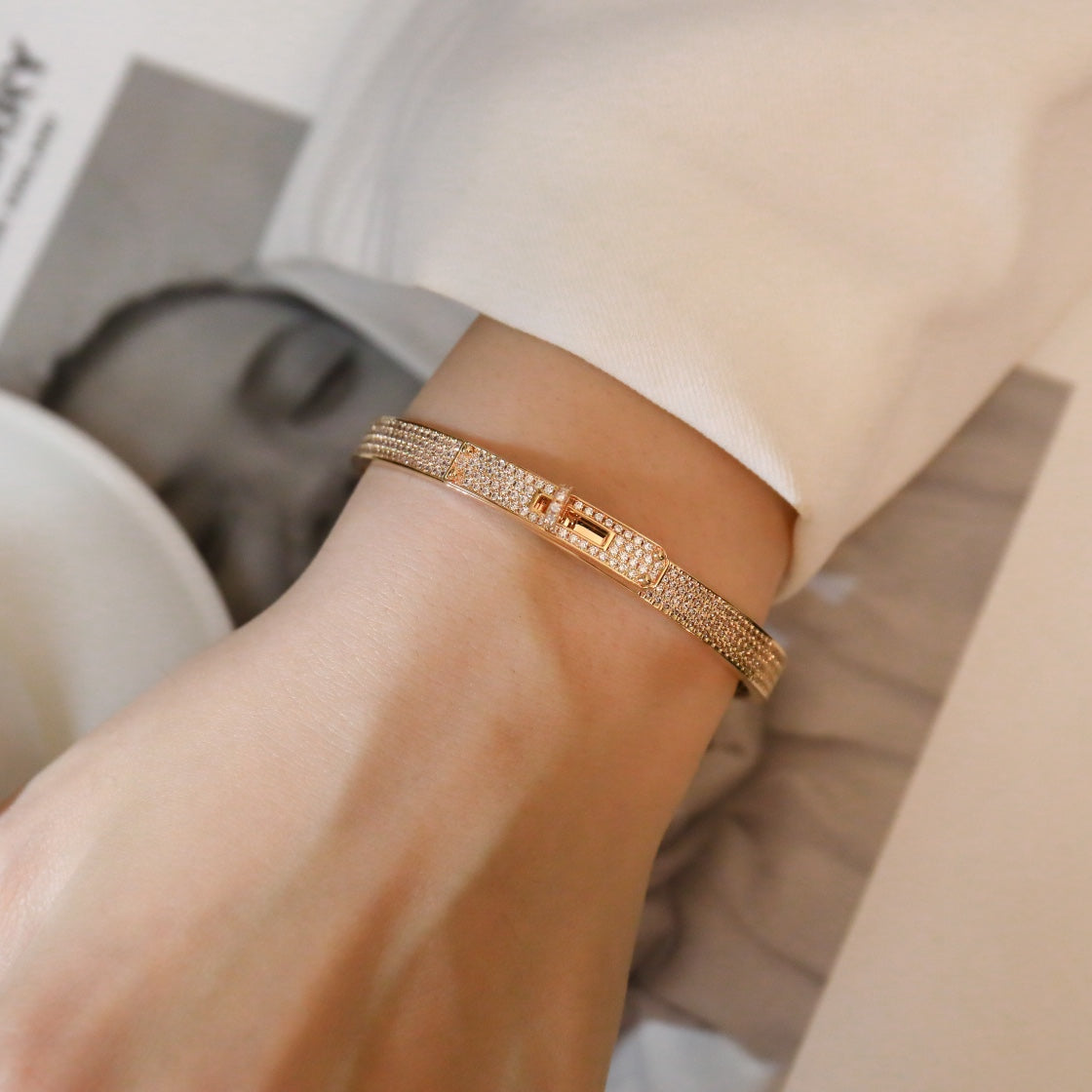 ˇGilded EraˇKELLY BRACELET DIAMOND PAVED