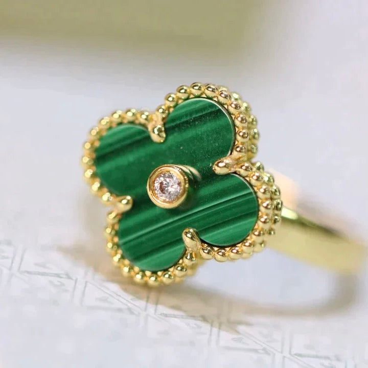 ˇGilded EraˇCLOVER MALACHITE RING GOLD DIAMOND