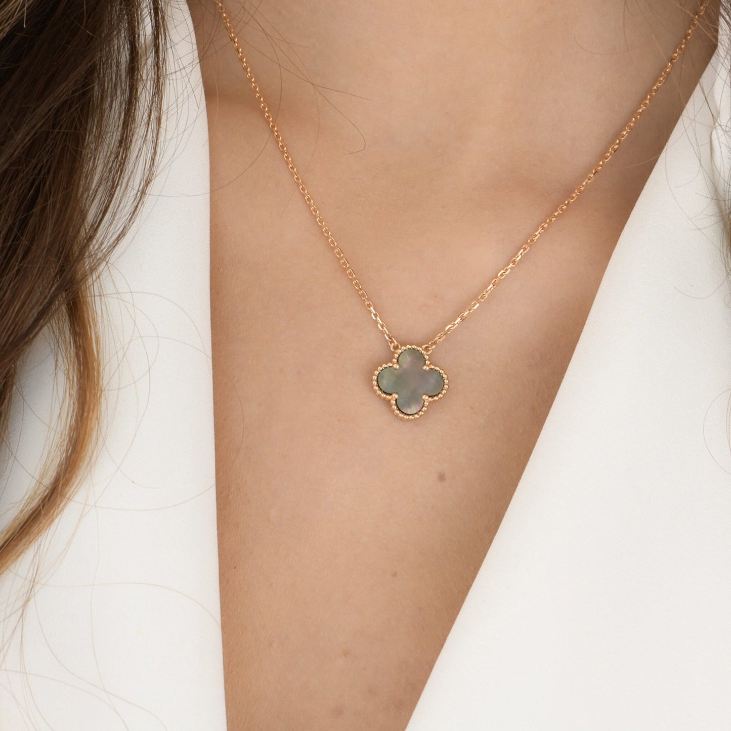 ˇGilded EraˇCLOVER 15MM  GRAY MOTHER OF PEARL NECKLACE
