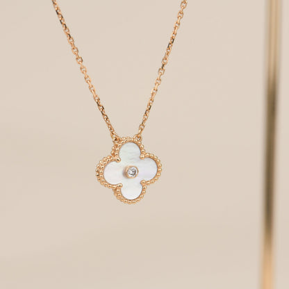 ˇGilded EraˇCLOVER 15MM DIAMOND WHITE FRITILLARIA NECKLACE