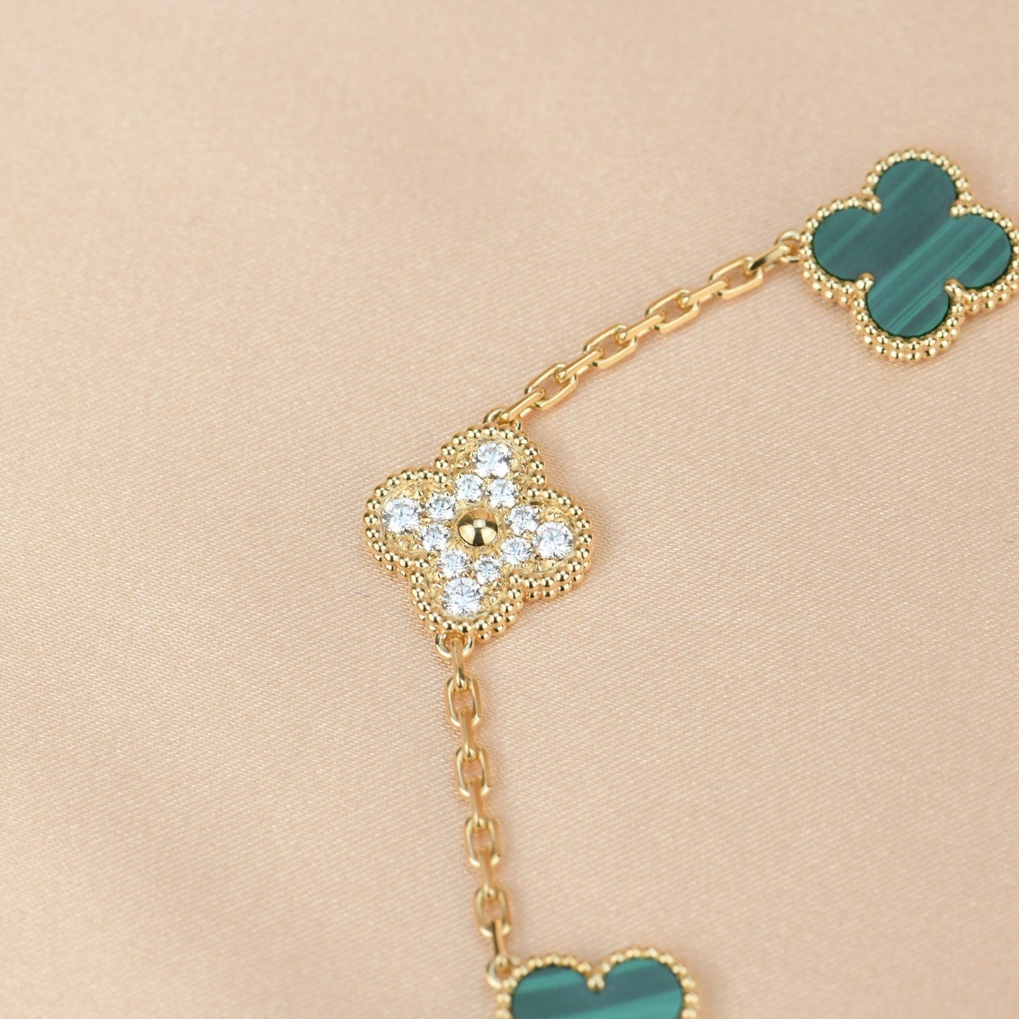 ˇGilded EraˇCLOVER  5 MOTIF MALACHITE DIAMOND BRACELET