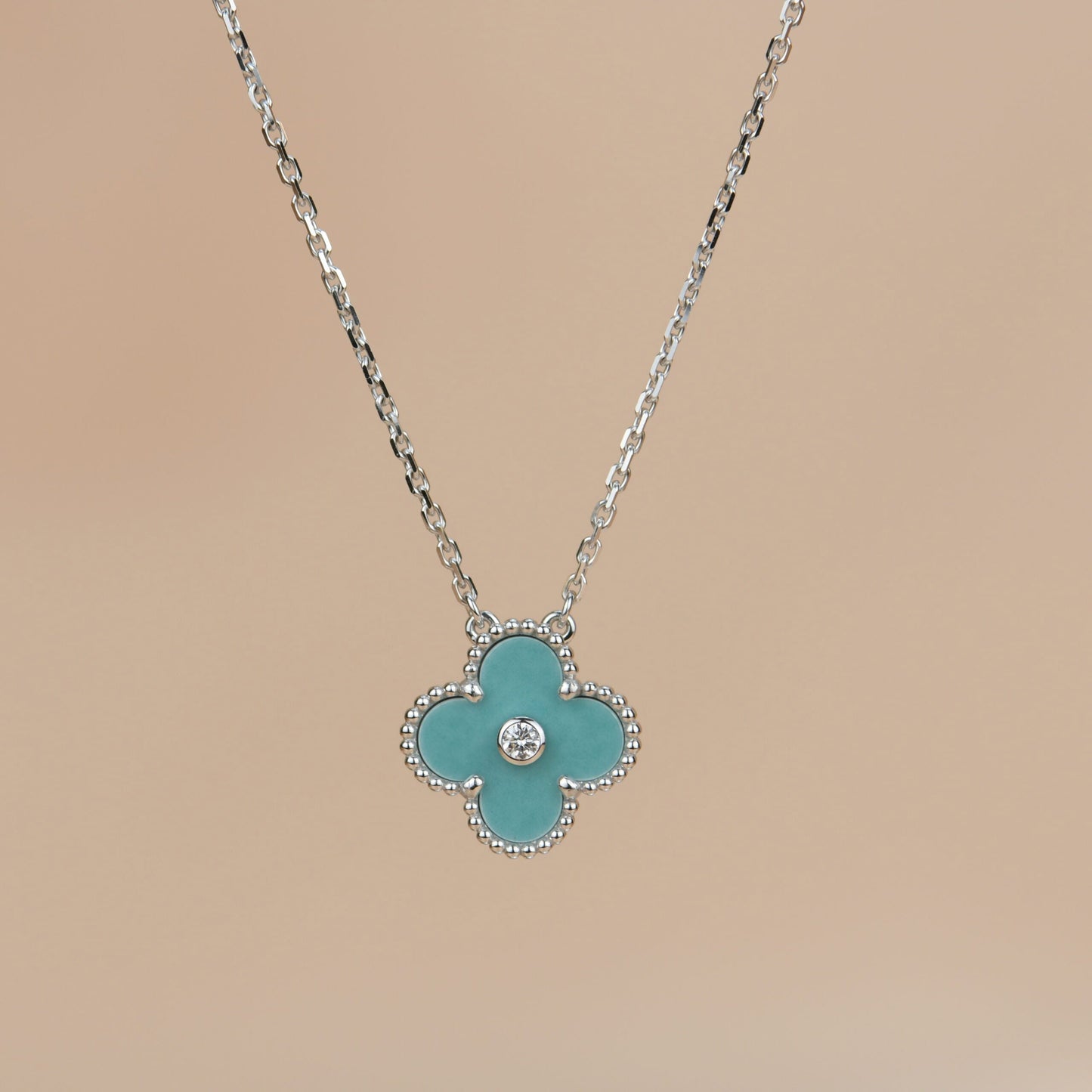 ˇGilded EraˇCLOVER 15MM DIAMOND SVRES PORCELAIN  NECKLACE SILVER